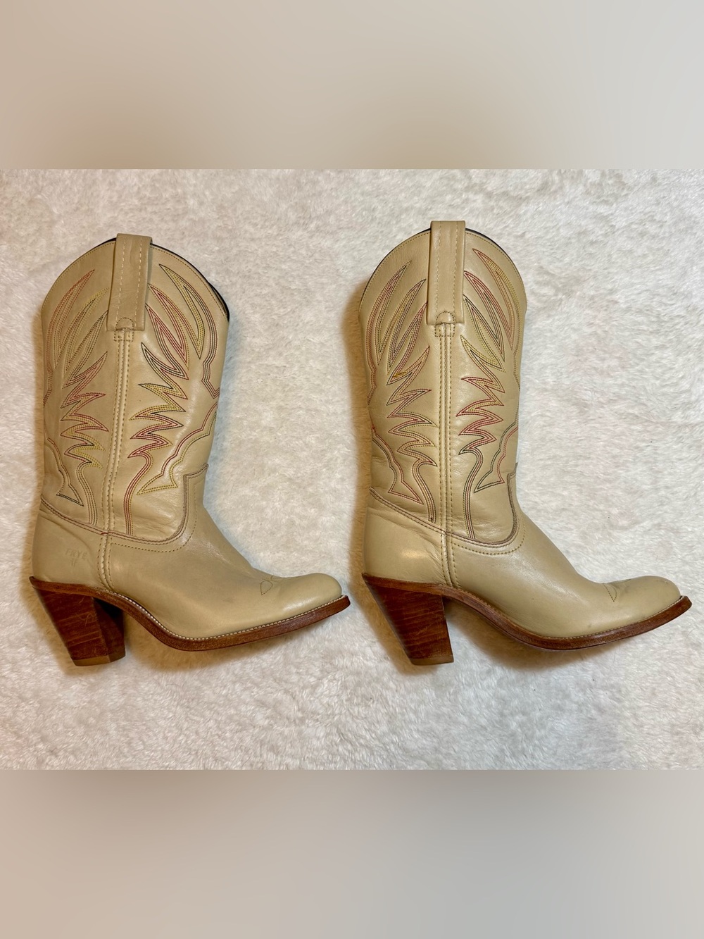 70s 80s Vintage Frye Cream Leather Cowgirl Boots w/Multicolor Stitching - Picture 4 of 12